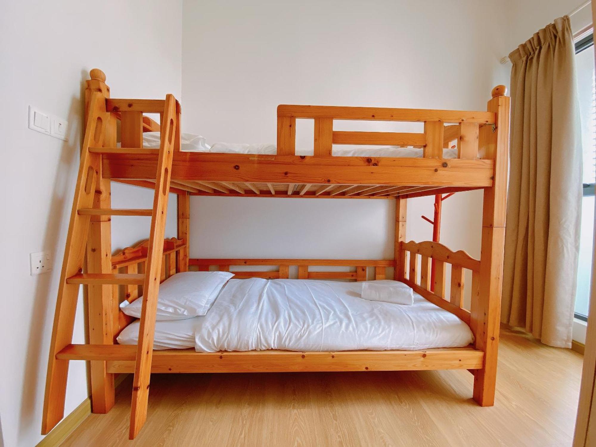 Seafront Country Garden Danga Bay By Lions Bay Apartment Johor Bahru Room photo