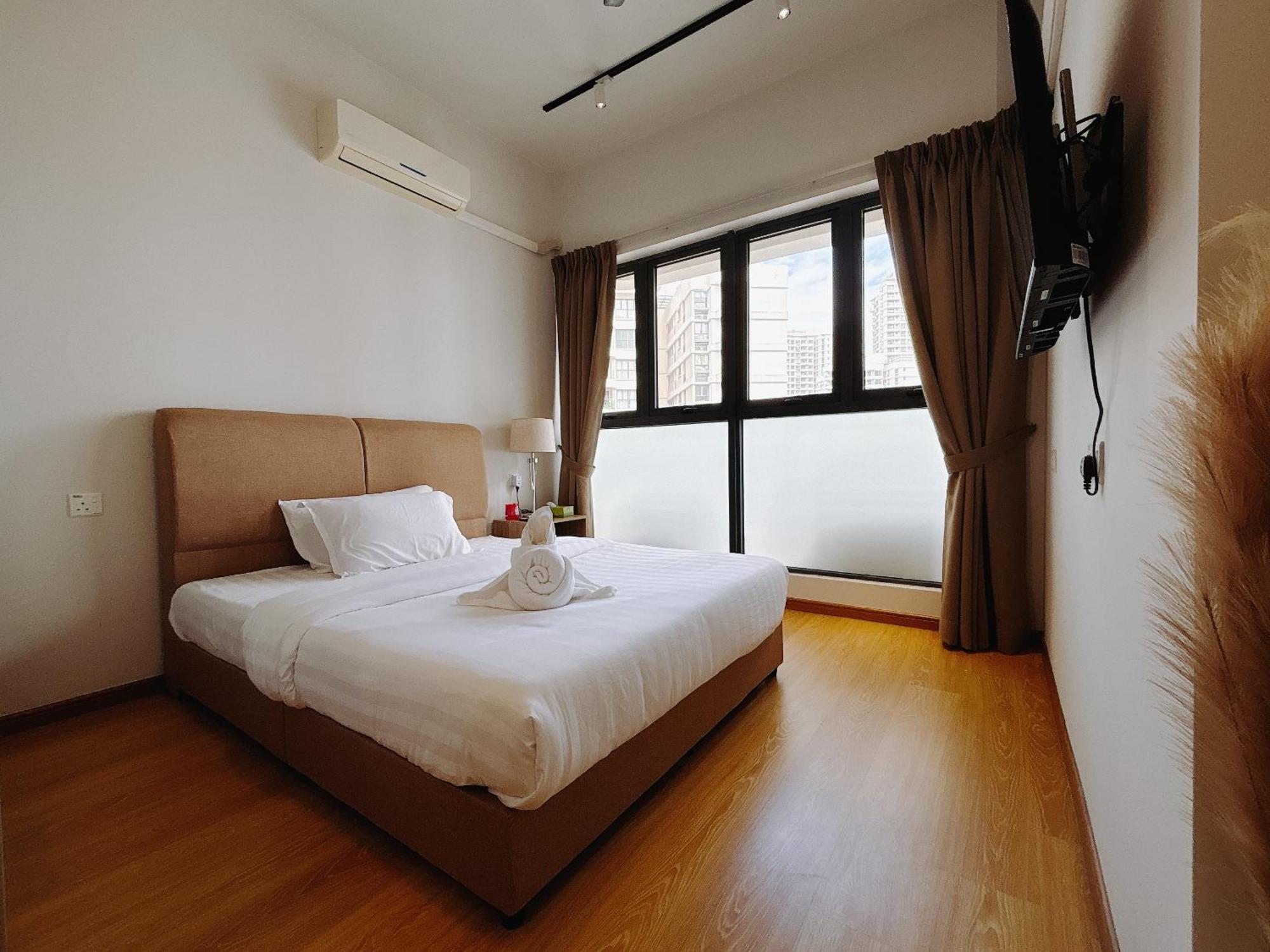 Seafront Country Garden Danga Bay By Lions Bay Apartment Johor Bahru Room photo