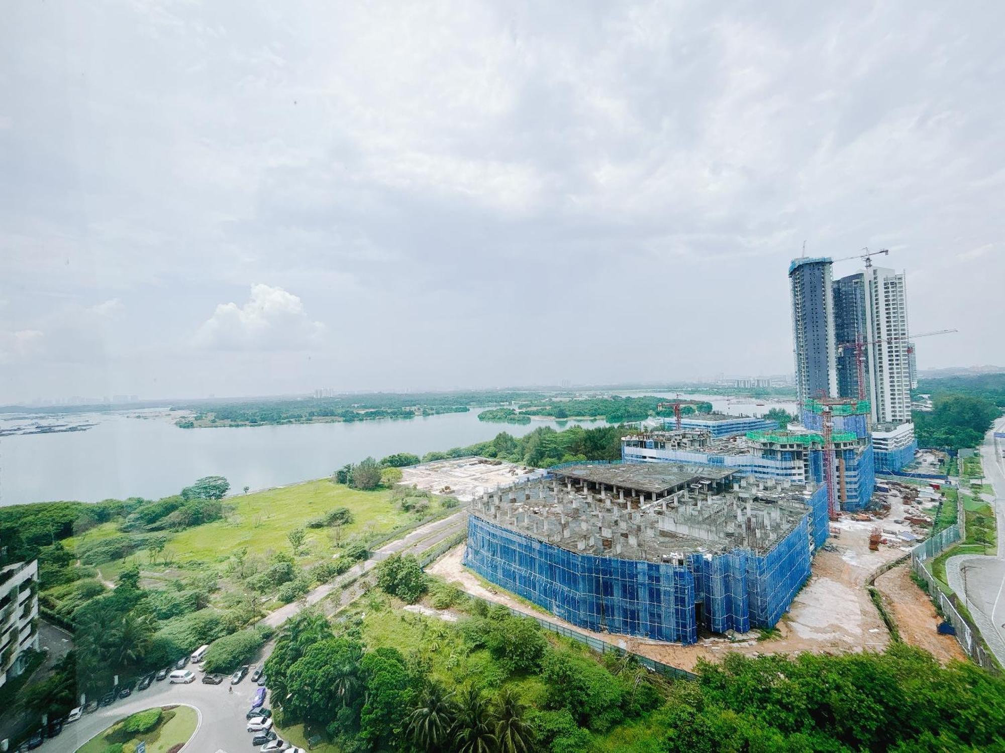 Seafront Country Garden Danga Bay By Lions Bay Apartment Johor Bahru Room photo